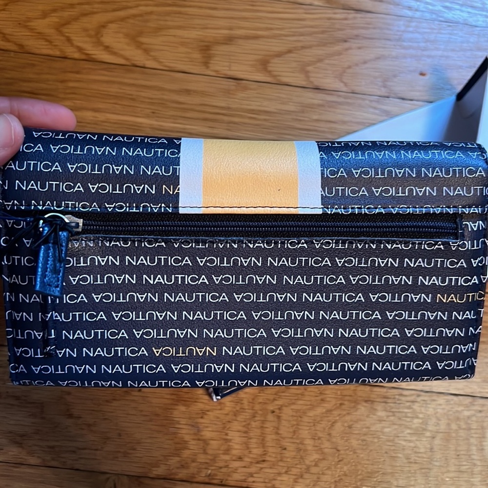 MWT๐Nautica Signature Logo Money Manager Trifold Snap Womens Wallet Navy White - Picture 5 of 17